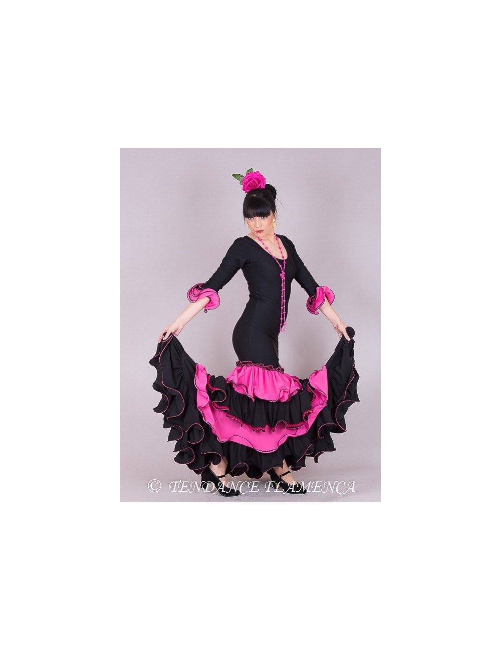 Trajes de Flamenca negro y rosa Ibiscus